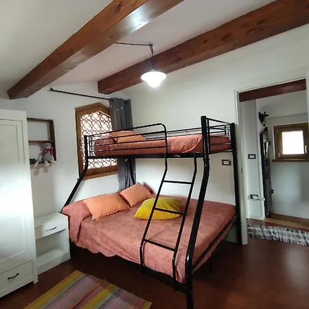 Holiday home La Bottega Del Fabbro Affitto Breve Contigliano